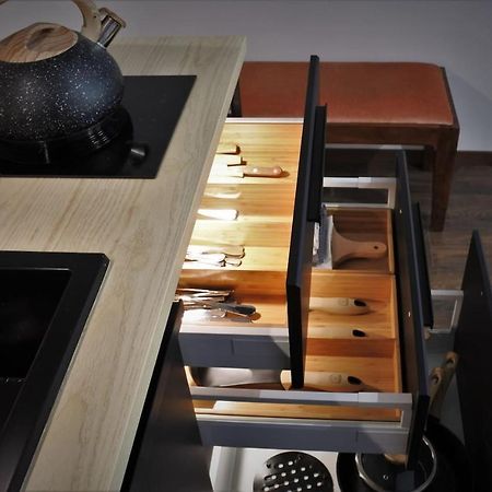 Boutique 108 - Old City, Luxury Apt. With A Garage Cracovia Exterior foto
