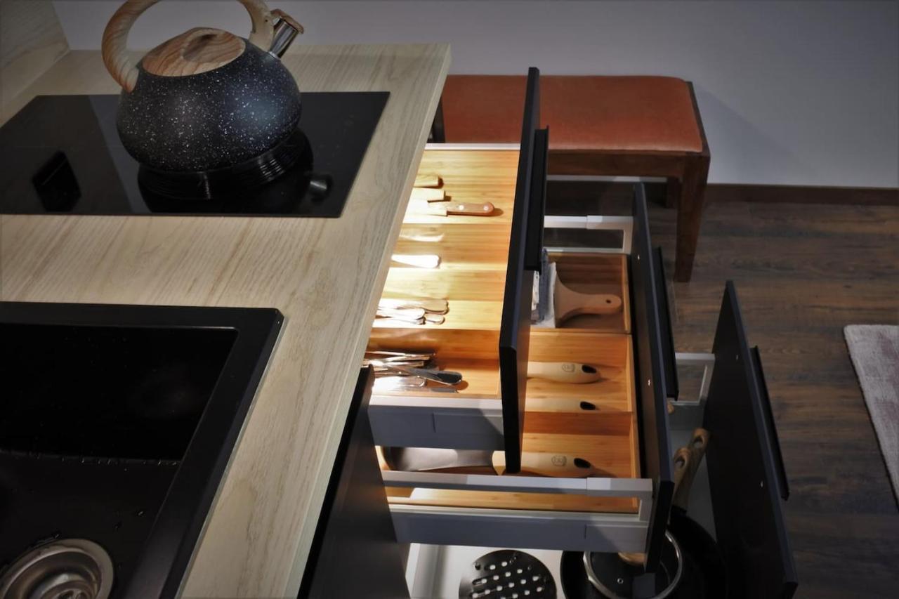 Boutique 108 - Old City, Luxury Apt. With A Garage Cracovia Exterior foto