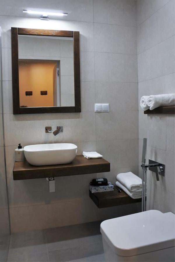 Boutique 108 - Old City, Luxury Apt. With A Garage Cracovia Exterior foto